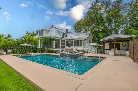 1109 Pecan St, Bastrop, TX 78602