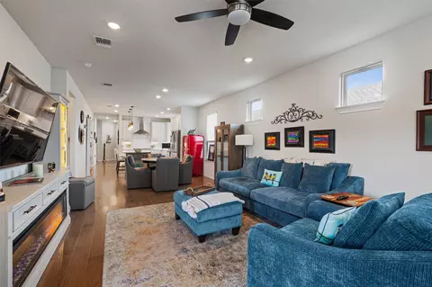 Living - 706 Kitty Hawk Rd, Georgetown, TX 78633 photo 3 of 4