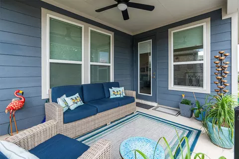 Exterior - 706 Kitty Hawk Rd, Georgetown, TX 78633 photo 2 of 7