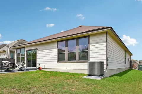 Exterior - 344 Matthews Ln, Kyle, TX 78640 photo 3 of 3