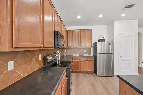 Kitchen - 344 Matthews Ln, Kyle, TX 78640 photo 5 of 5