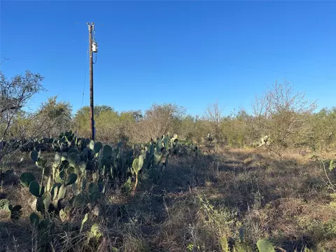 149 Dry Willow Rd, Elgin, TX 78621