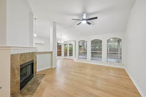 Living - 500 Britni Loop, Kyle, TX 78640 photo 4 of 7