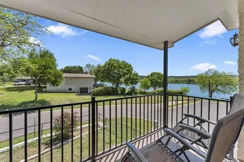 319 Meadowlakes Dr, Marble Falls, TX 78654