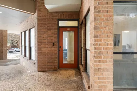 1910 Robbins Pl #106, Austin, TX 78705