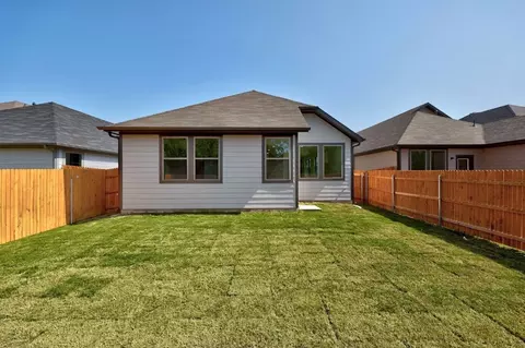 310 Bendecido Loop, Elgin, TX 78621 photo 23