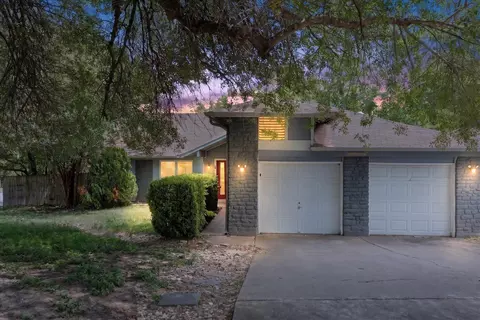11815 Lochridge Dr #B, Austin, TX 78758