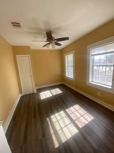 Bedroom - 214 S Hackberry Ave, Luling, TX 78648 photo 2 of 3
