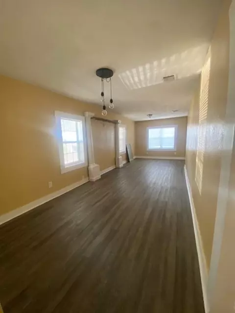 Living - 214 S Hackberry Ave, Luling, TX 78648 photo 1 of 5