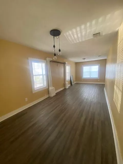 Living - 214 S Hackberry Ave, Luling, TX 78648 photo 2 of 5