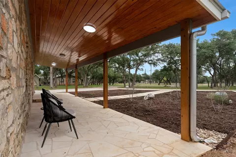 1100 Live Oak Rd, Leander, TX 78641
