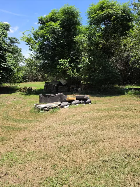 711 2nd St E, Elgin, TX 78621 photo 6