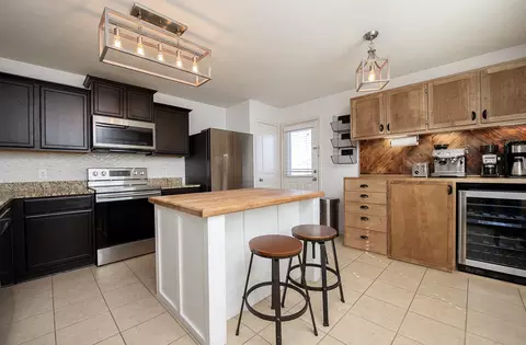 Kitchen - 216 Millers Loop, Jarrell, TX 76537 photo 4 of 6
