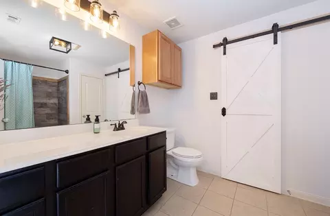 Bath - 216 Millers Loop, Jarrell, TX 76537 photo 1 of 3