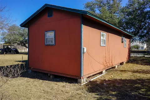 831 Magers Rd, Concan, TX 78838 photo 16