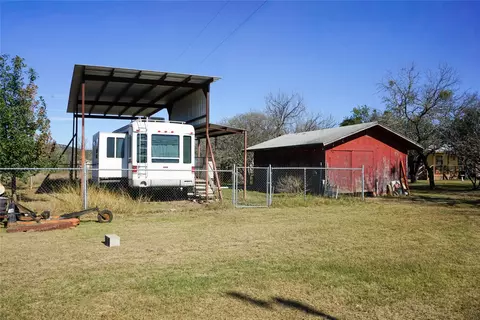 831 Magers Rd, Concan, TX 78838 photo 22