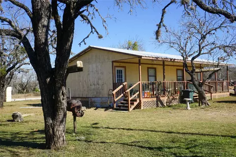 831 Magers Rd, Concan, TX 78838 photo 13