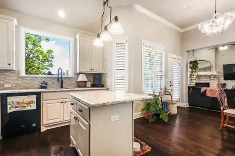 Kitchen - 9407 Mcknight Loop #9, Austin, TX 78717 photo 3 of 3