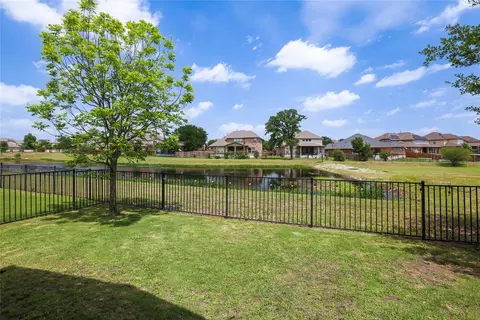 Exterior - 9407 Mcknight Loop #9, Austin, TX 78717 photo 4 of 5