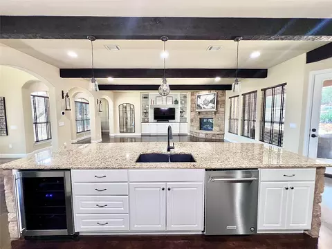 Kitchen - 320 Ridge View Dr, Georgetown, TX 78628 photo 1 of 2