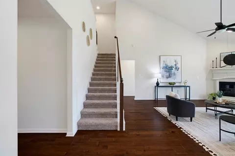 Entry Way - 12613 Twisted Root Dr, Manchaca, TX 78652 photo 2 of 4