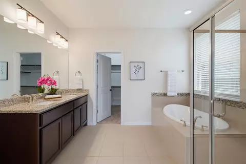 Bath - 12613 Twisted Root Dr, Manchaca, TX 78652 photo 1 of 5