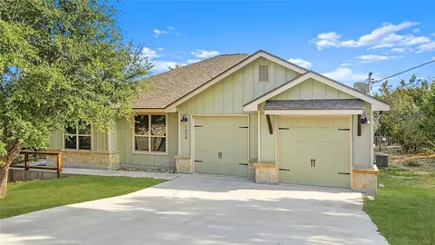 1039 Primrose Path, Canyon Lake, TX 78133