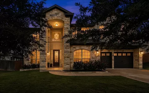 5404 Castana Bnd, Bee Cave, TX 78738