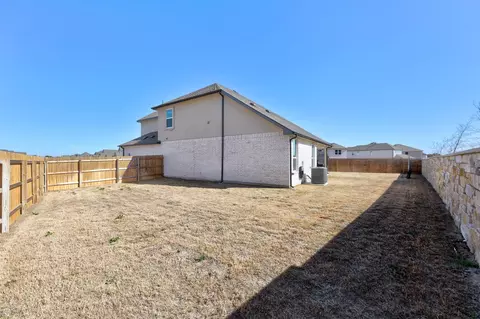 Exterior - 432 Tinto St, Leander, TX 78641 photo 5 of 7