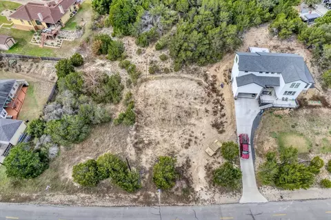 312 Alloway Dr, Spicewood, TX 78669