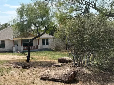 117 North Pass, Kingsland, TX 78639