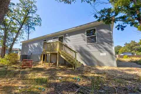 107 Los Cueva Rd, Elgin, TX 78621 photo 30