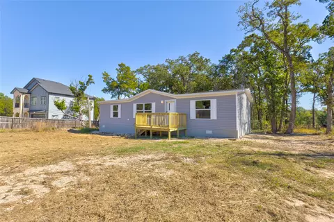 107 Los Cueva Rd, Elgin, TX 78621 photo 9