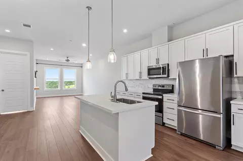 4507 E Martin Luther King Jr Blvd #133, Austin, TX 78721
