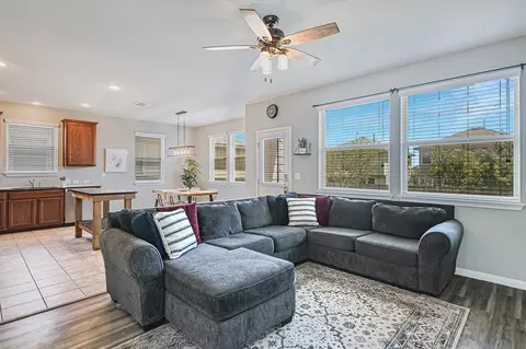225 Vestral Rd, Buda, TX 78610
