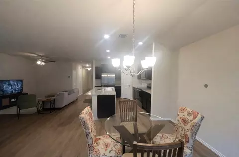 148 Pivot Dr, Taylor, TX 76574 photo 4