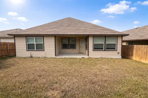 148 Pivot Dr, Taylor, TX 76574 photo 9