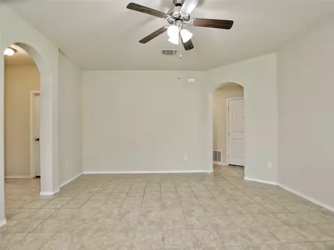Living - 141 Igneous Ln, Jarrell, TX 76537 photo 4 of 7