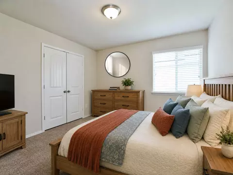 Bedroom - 141 Igneous Ln, Jarrell, TX 76537 photo 4 of 5
