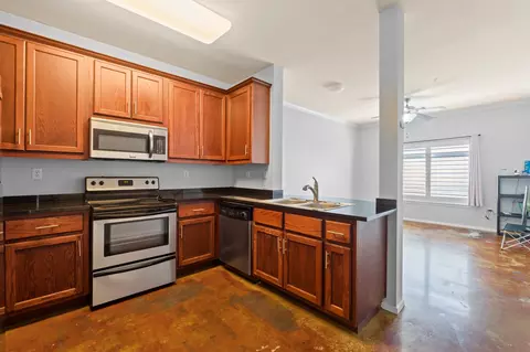 910 W 25th St #209, Austin, TX 78705