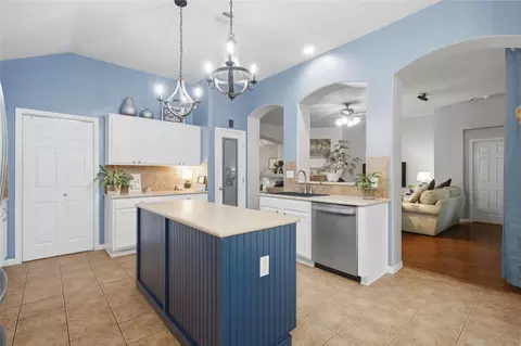 Kitchen - 2409 Tumbling River Dr, Leander, TX 78641 photo 2 of 3