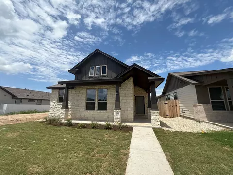 348 Glocken Ln, Kyle, TX 78640