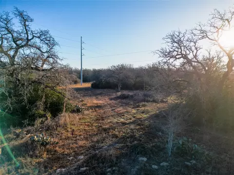 000 Sandy Pine Rd, Luling, TX 78648 photo 21