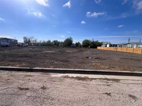 704 E Pecan St, Granger, TX 76530