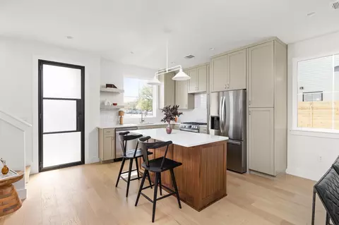 408 Linden #A, Austin, TX 78702