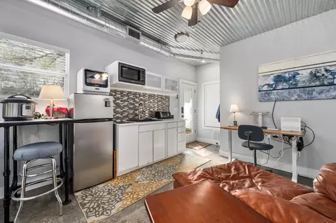 Other - 603 E 7th St, Georgetown, TX 78626 photo 2 of 4