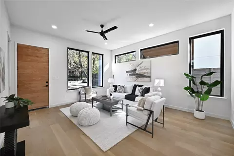 2717 Lyons Rd #1, Austin, TX 78702