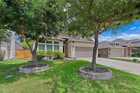 Exterior - 912 Isaias Dr, Leander, TX 78641 photo 2 of 6