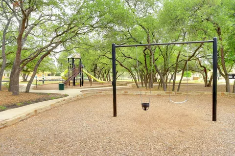 View/Area - 912 Isaias Dr, Leander, TX 78641 photo 4 of 5