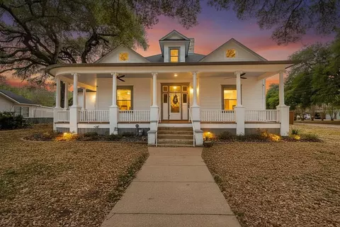 604 Saint Michael St, Gonzales, TX 78629